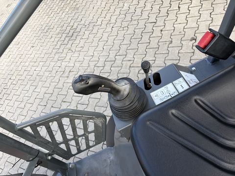 Weidemann 1160 mit Euro 30km/h Hochdruckfahrantrieb