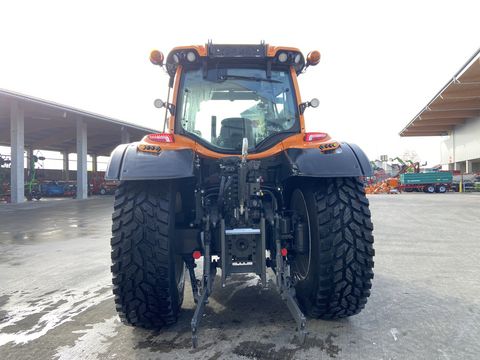 Valtra N175