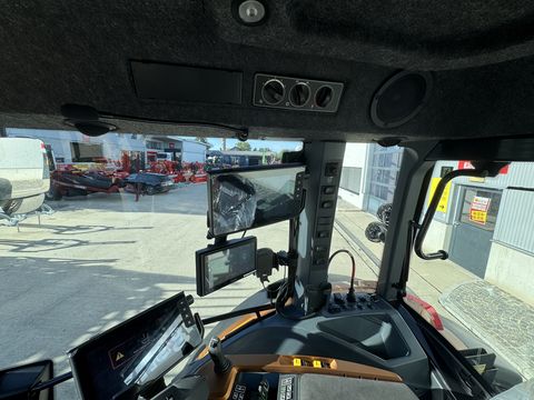 Valtra G135
