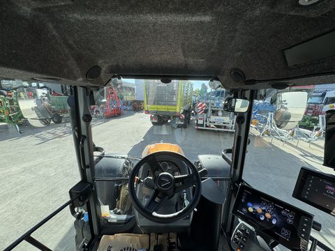 Valtra G135