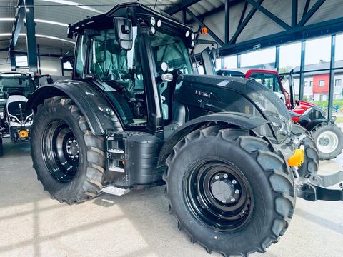 Valtra N175
