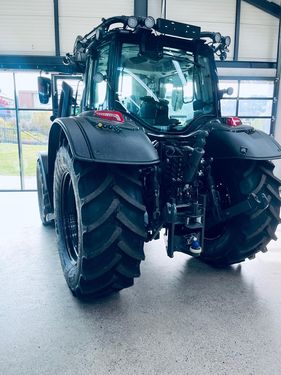 Valtra N175