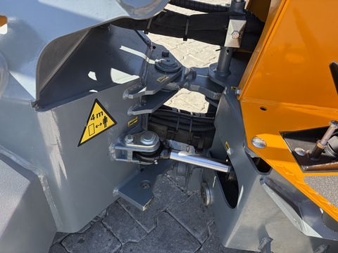 Giant 1200 mit Weidemann HV