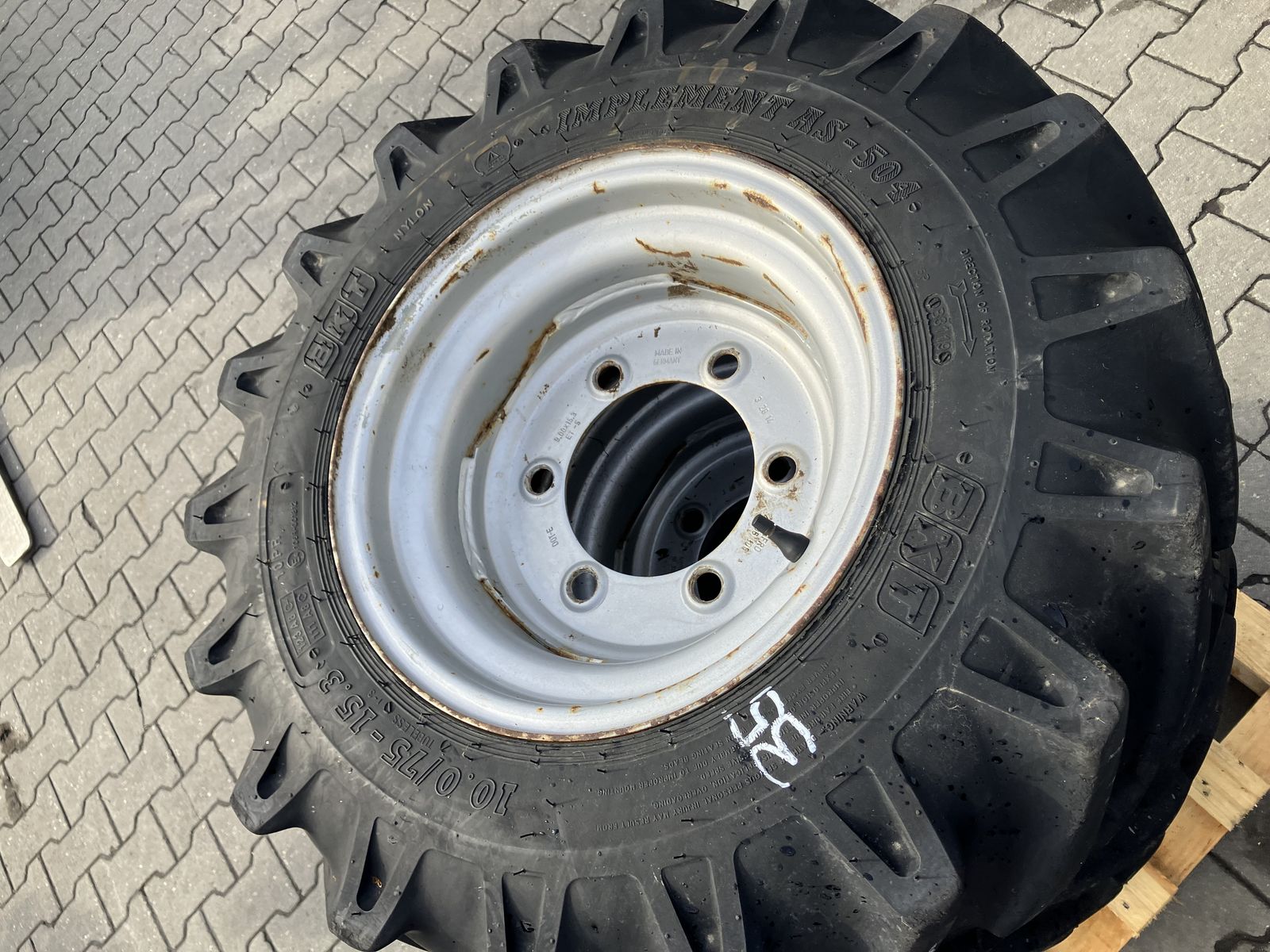 4x 10.0/75-15.3 BKT  2