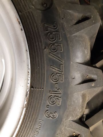 Sonstige 4x 255/75-15.3 ET-40 