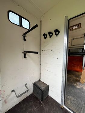 Sonstige Peugeot Pferdetransporter