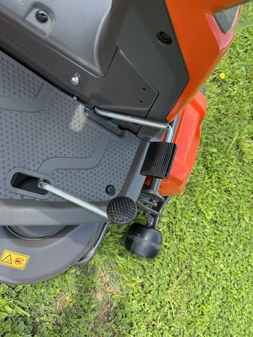 Husqvarna Rider 216TC AWD inkl. 103cm Mähdeck Sondereditio