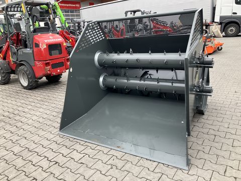 Mehrtens Strohhexe mit Breitstreutellern