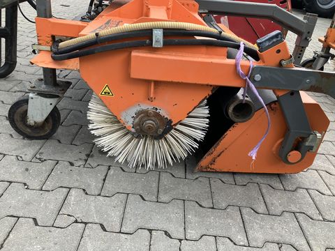 Bema 20 Kehrmaschine