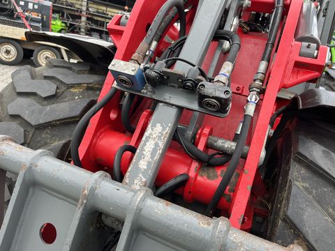 Weidemann 1355CX45 mit Halbkabine 30km/h