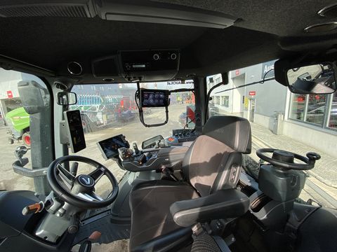 Valtra Q305  + RÜFA