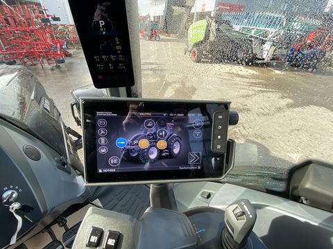 Valtra Q305  + RÜFA