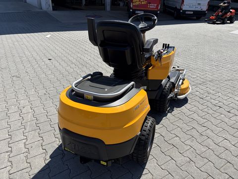 Stiga Park Pro 740IOX mit 125cm Mähdeck + V-Schild