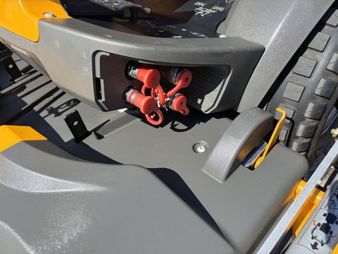 Stiga Park Pro 740IOX mit 125cm Mähdeck + V-Schild