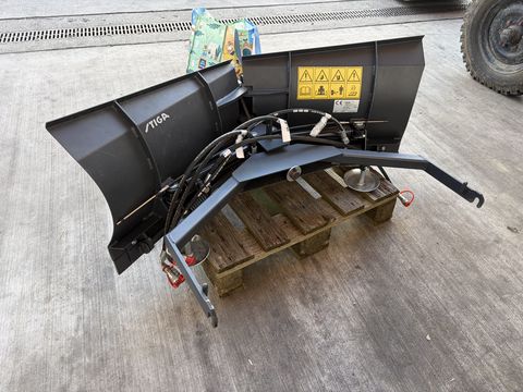 Stiga Park Pro 740IOX mit 125cm Mähdeck + V-Schild