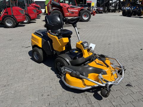 Stiga Park Pro 740IOX mit 125cm Mähdeck + V-Schild