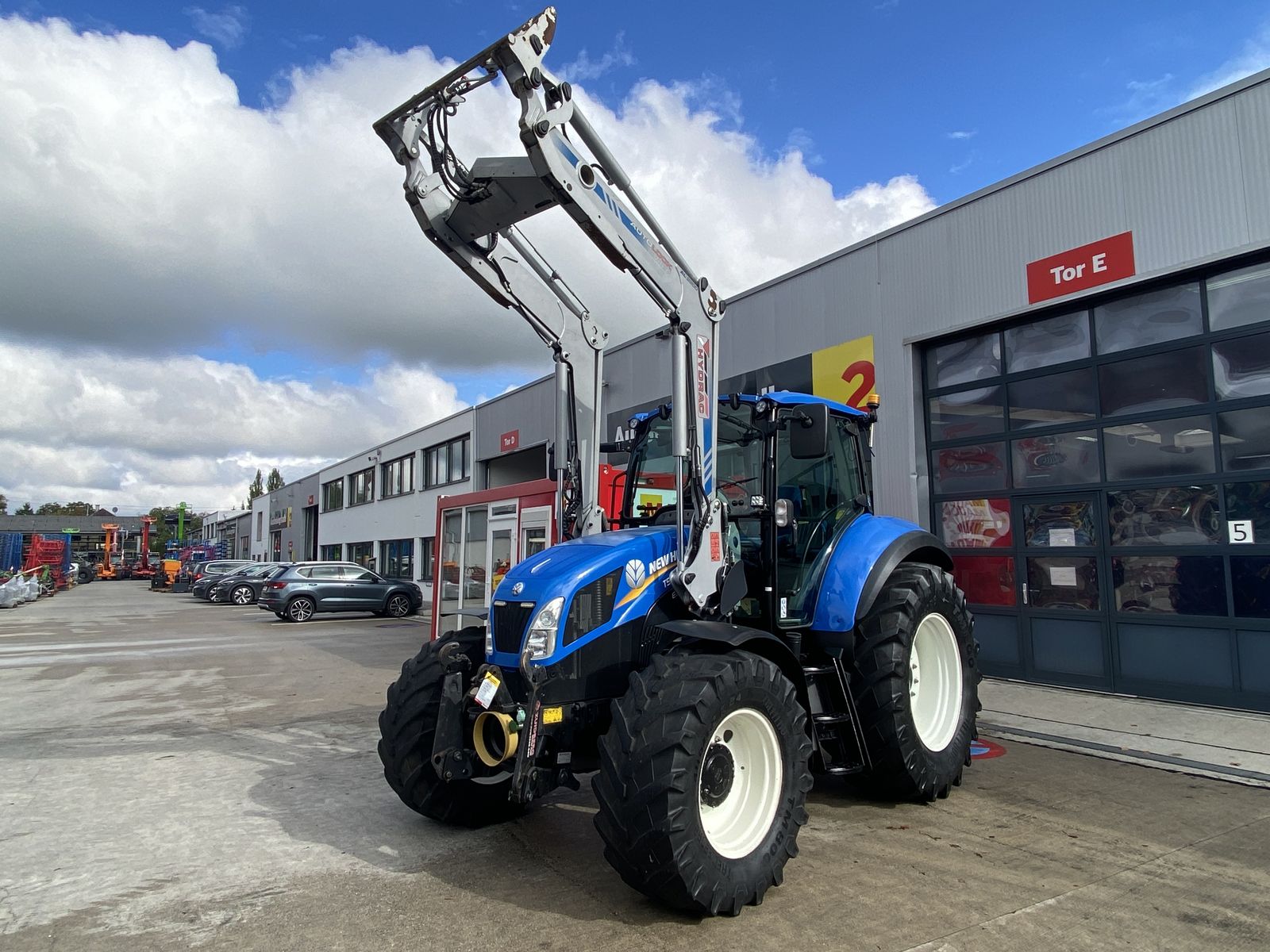 New Holland T5.105 Electro Command 3