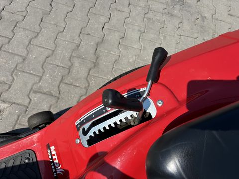 MTD 220/105H mit 22PS 2 Zylinder Motor