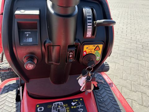 MTD 220/105H mit 22PS 2 Zylinder Motor