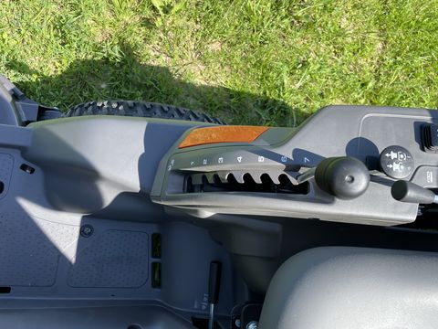 Husqvarna Rider 420TsX AWD Mähdeck 112/122cm NEUMASCHINE
