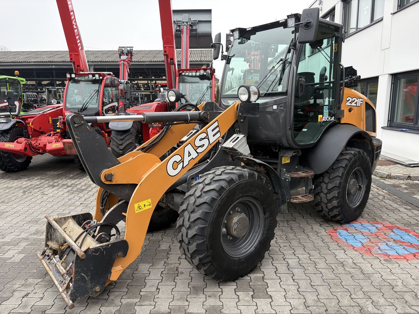 Case IH 221F mit Euroadapter hydraulisch 2