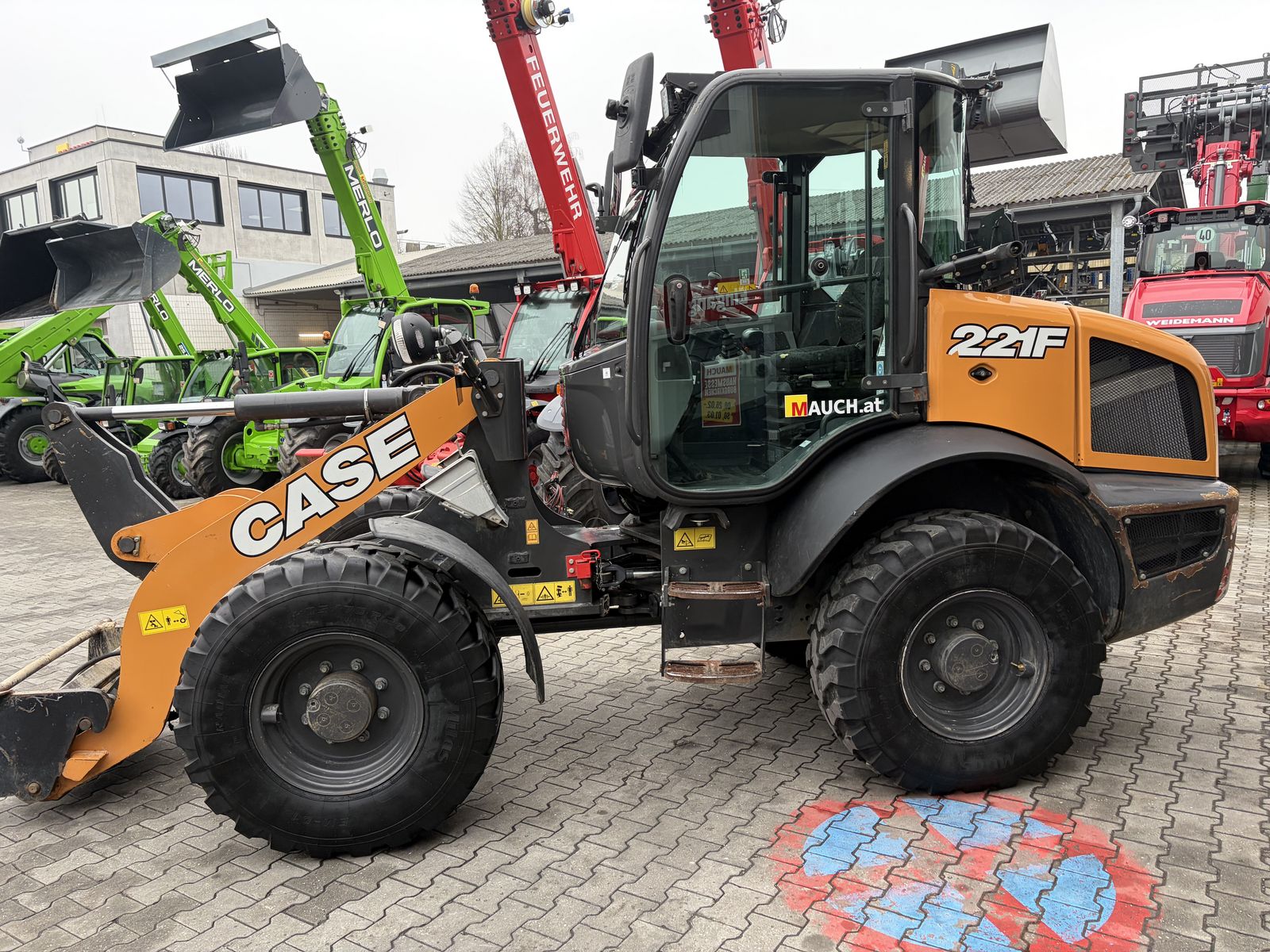 Case IH 221F mit Euroadapter hydraulisch 3