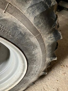 Massey Ferguson 4225-2 LP