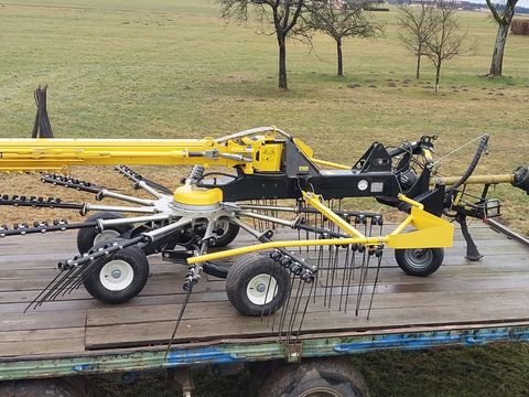 New Holland Seitenschwader ProRotor L 640T