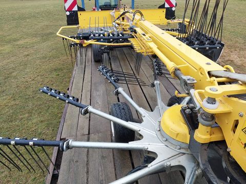 New Holland Seitenschwader ProRotor L 640T