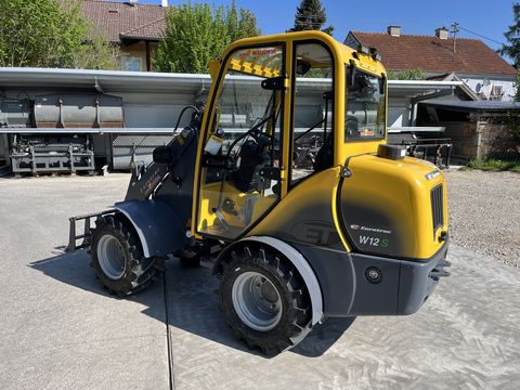Eurotrac W12 mit Kabine Euroaufnahme