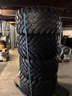 Sonstige 4x 425/55 R17 Kompletträder NEU