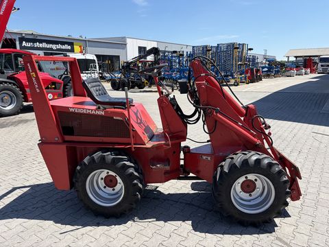 Weidemann 916 D/M mit Schaufel 4 Zylinder