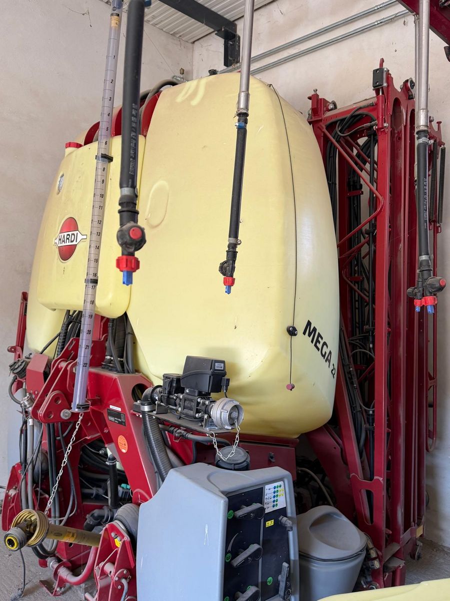 Hardi Hardi Mega 2200l+1500l Fronttank 2
