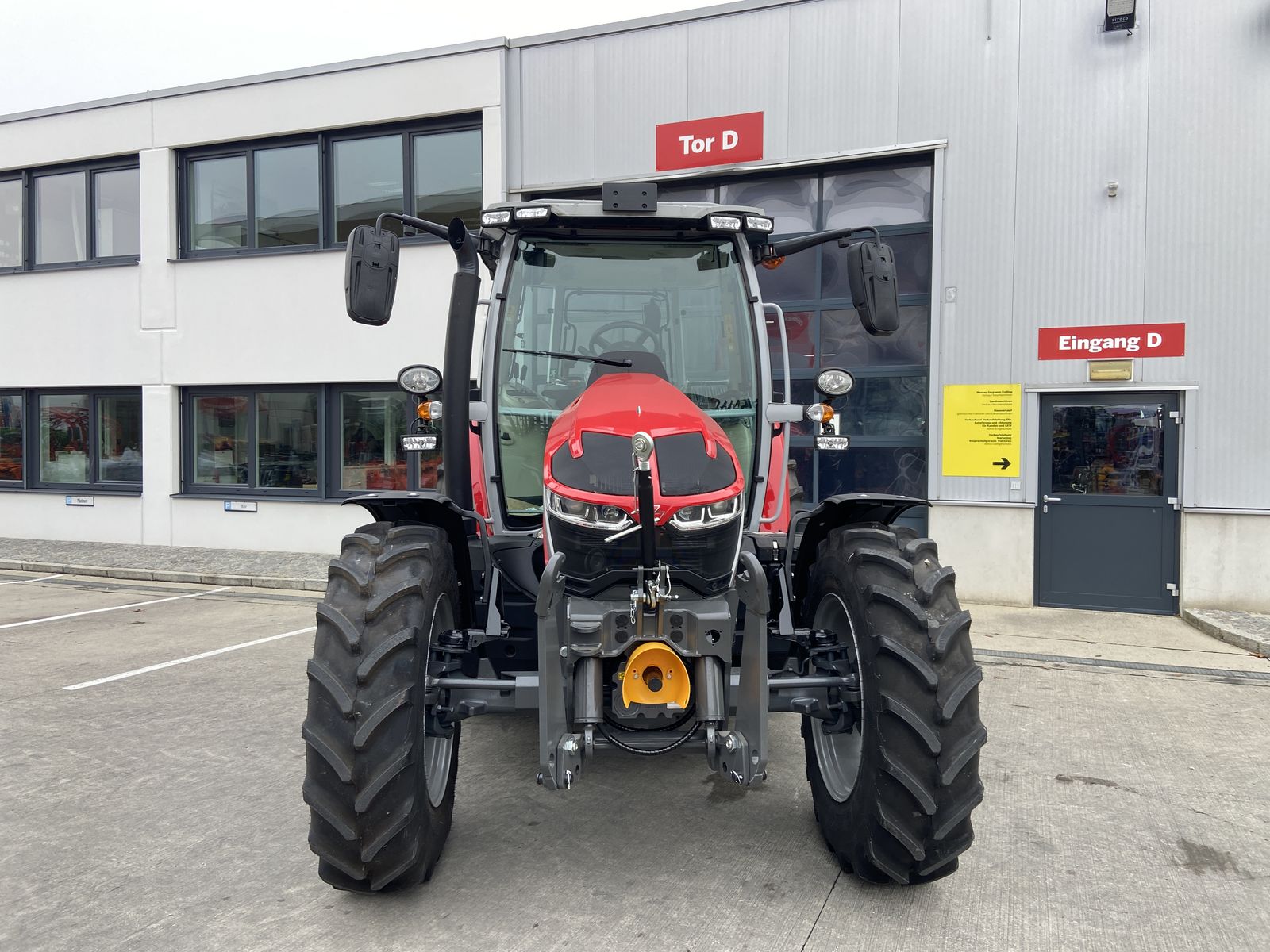Massey Ferguson MF 5S.135 2
