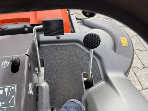Husqvarna Rider P 524 Allrad inkl. Schneefräse & Schild