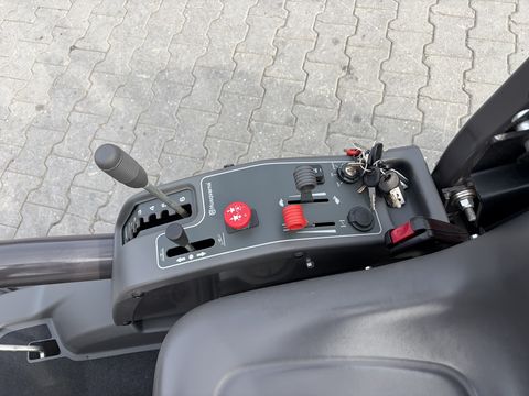 Husqvarna Rider P 524 Allrad inkl. Schneefräse & Schild