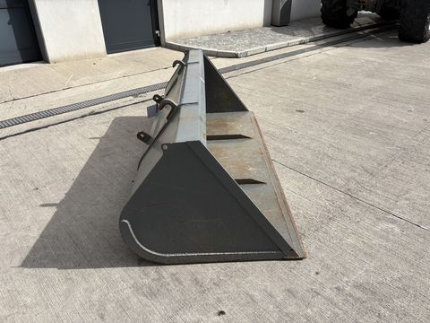Stekro Schaufel gerundet 2,1m