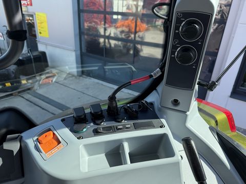 3379-cefa0484edfc552bf5571572d8d3410e-6119898