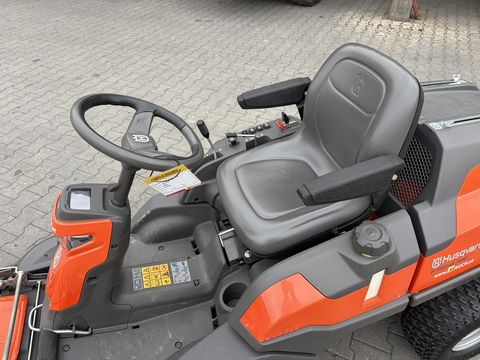 Husqvarna Rider 420TsX AWD mit 112cm Mähdeck 85h