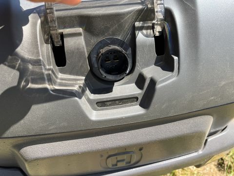 Husqvarna Rider 200iX ALLRAD Akku - NEUMASCHINE