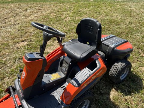 Husqvarna Rider 200iX ALLRAD Akku - NEUMASCHINE