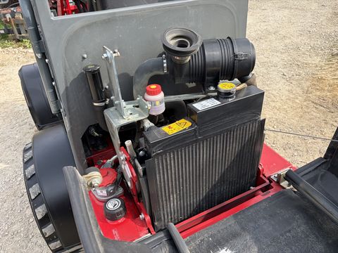 Weidemann 1260 mit 4 Zylinder Motor, unter 2,0m