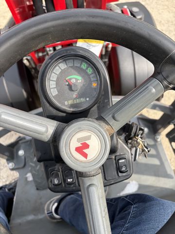 Weidemann 1260 mit 4 Zylinder Motor, unter 2,0m