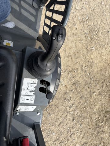 Weidemann 1260 mit 4 Zylinder Motor, unter 2,0m