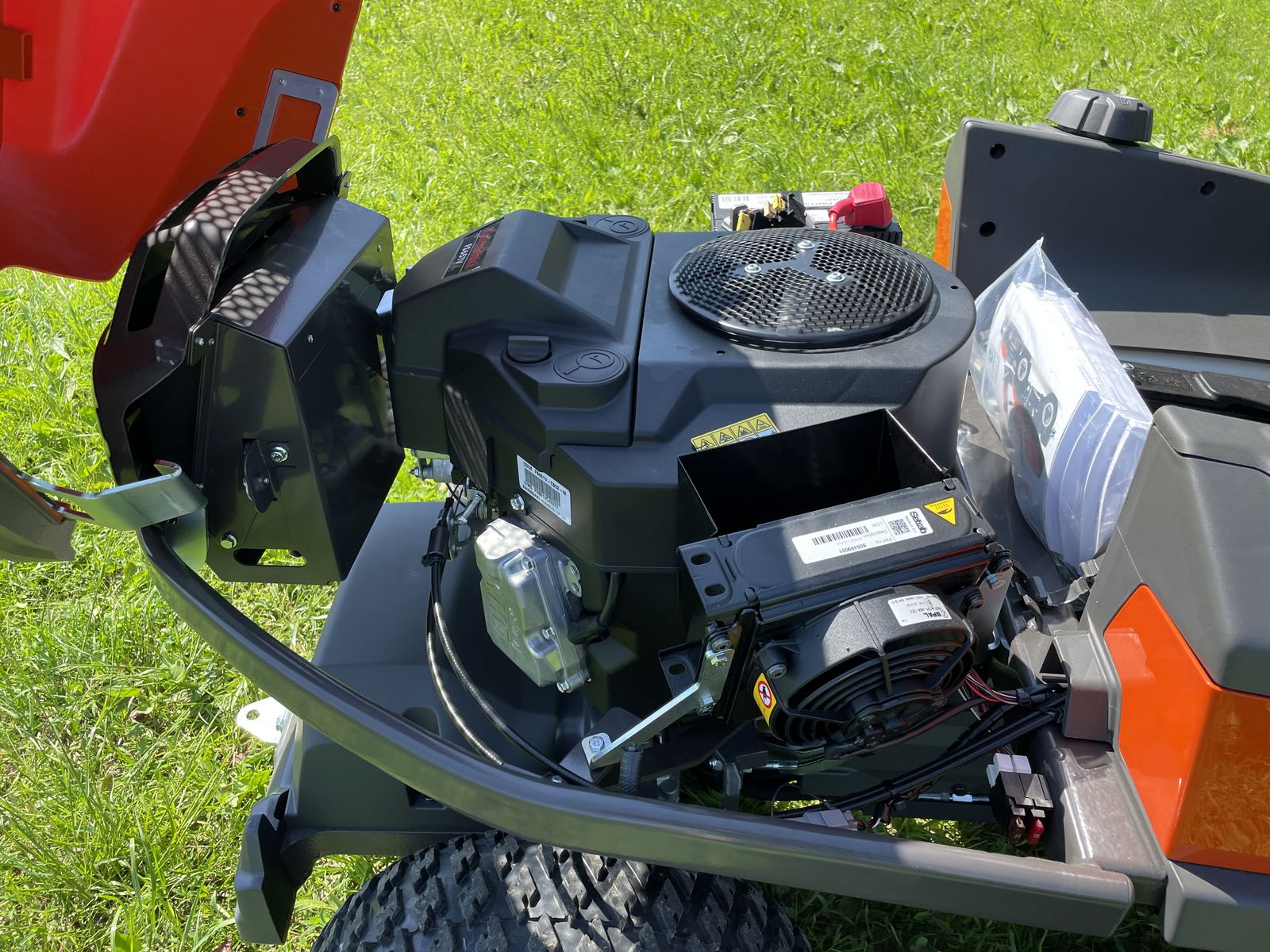 Husqvarna Rider 420TsX AWD inkl. Mähdeck &Schneeschild NEU 2