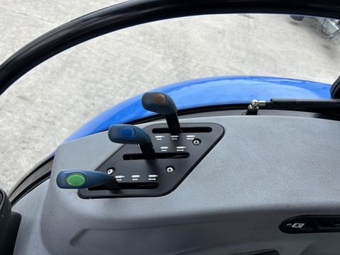New Holland T4.65S