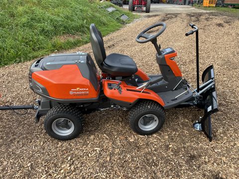 Husqvarna Rider 316TsX AWD inkl. Mähdeck &Schneeschild NEU