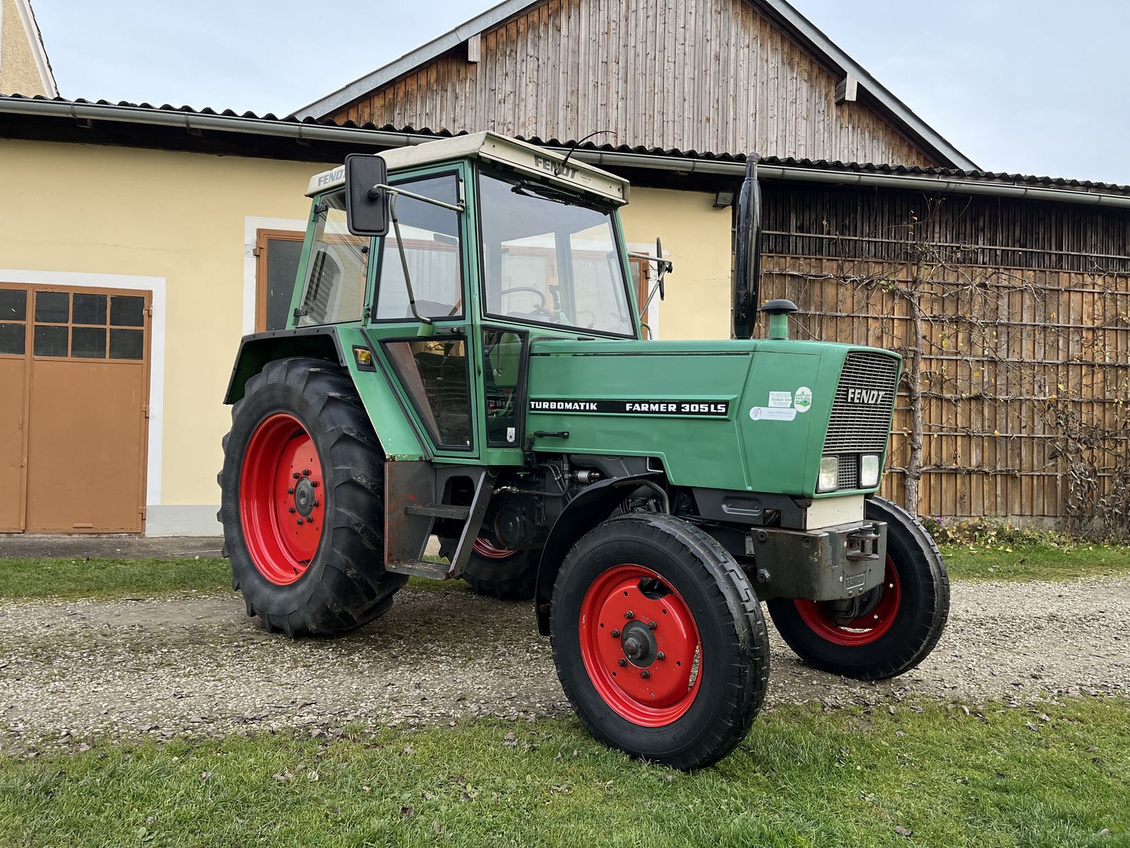 Fendt Farmer 305 1