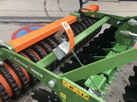 Amazone Kompaktscheibenegge Catros 3003