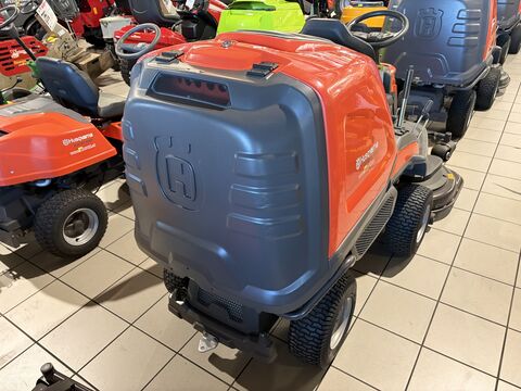 Husqvarna RC 320 TS AWD mit 112cm Mähdeck